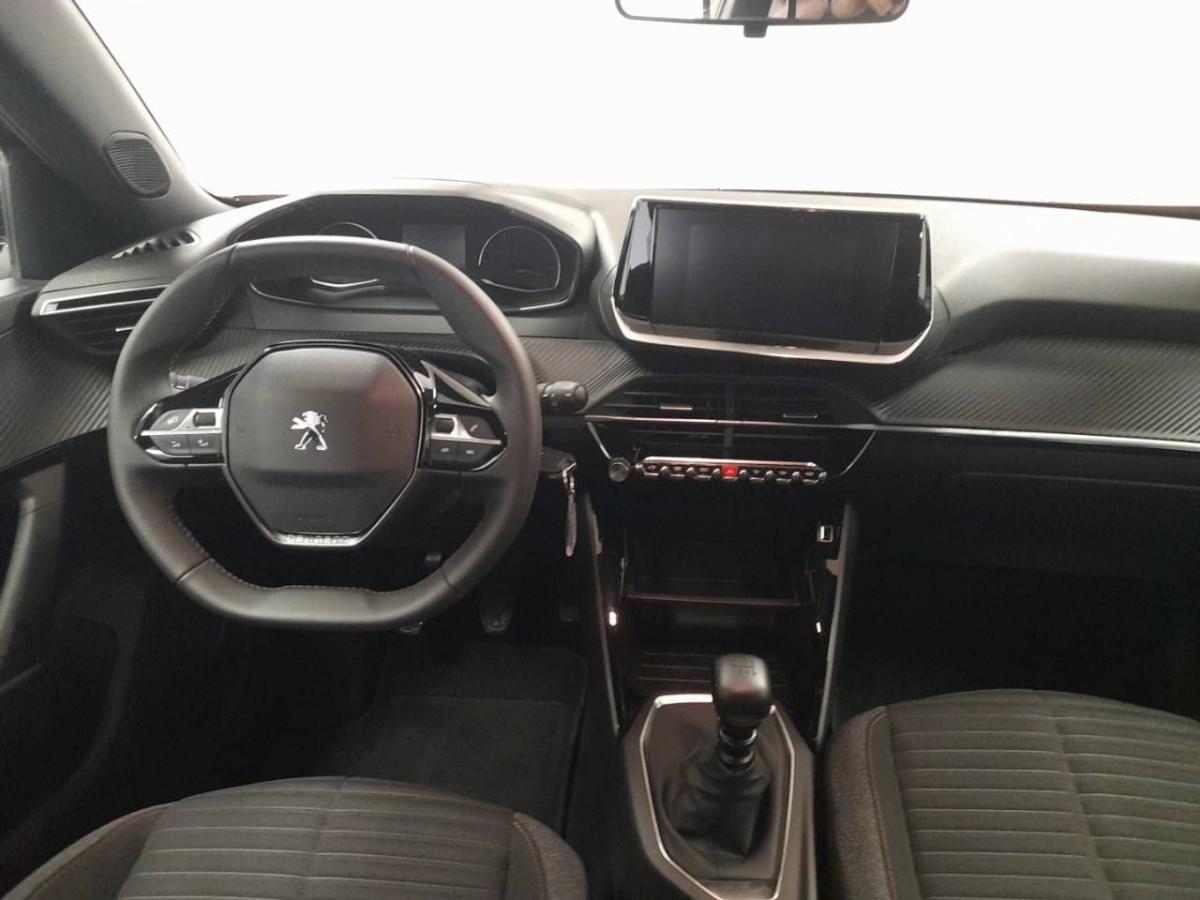 peugeot-2008-2023-gasolina-1199cc