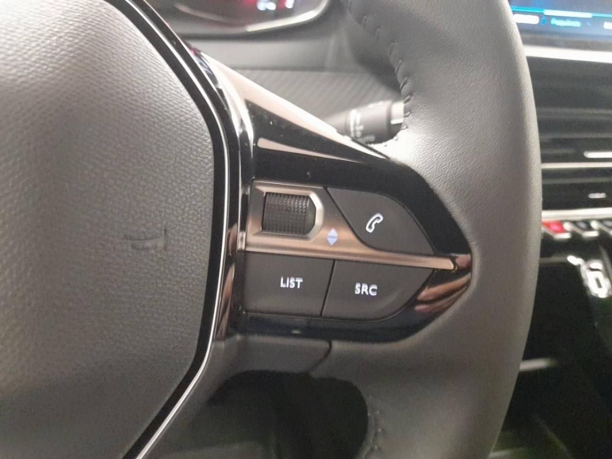 peugeot-2008-2023-gasolina-1199cc
