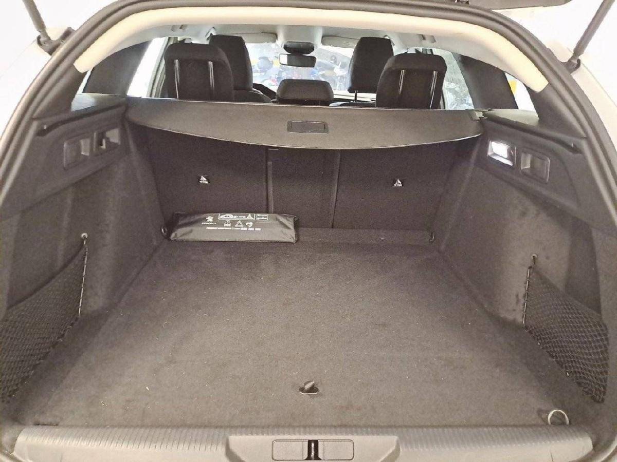 peugeot-308-2025-gasolina-1199cc