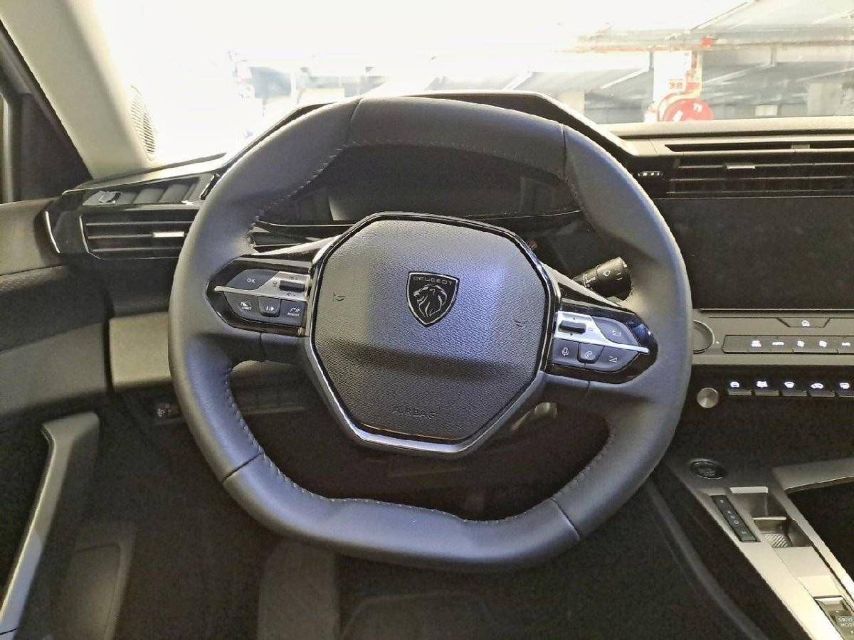 peugeot-308-2025-gasolina-1199cc