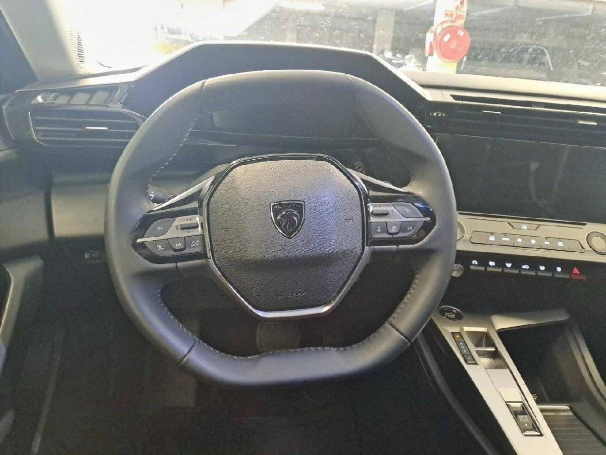 peugeot-308-2025-gasolina-1199cc