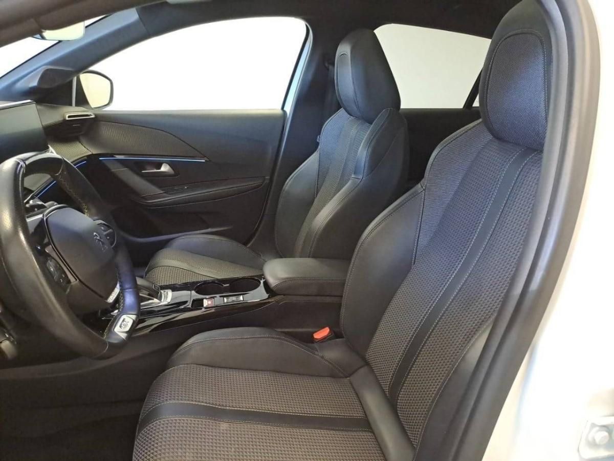 peugeot-208-2021-gasolina-1199cc