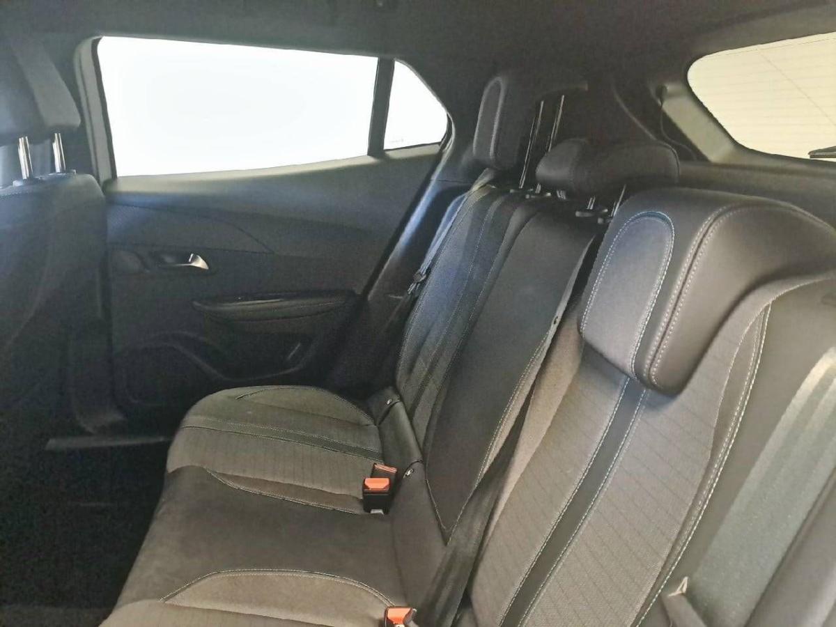 peugeot-2008-2023-gasolina-1199cc