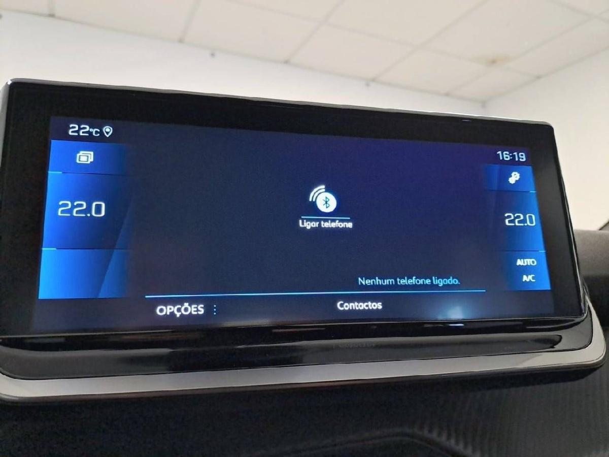 peugeot-2008-2023-gasolina-1199cc