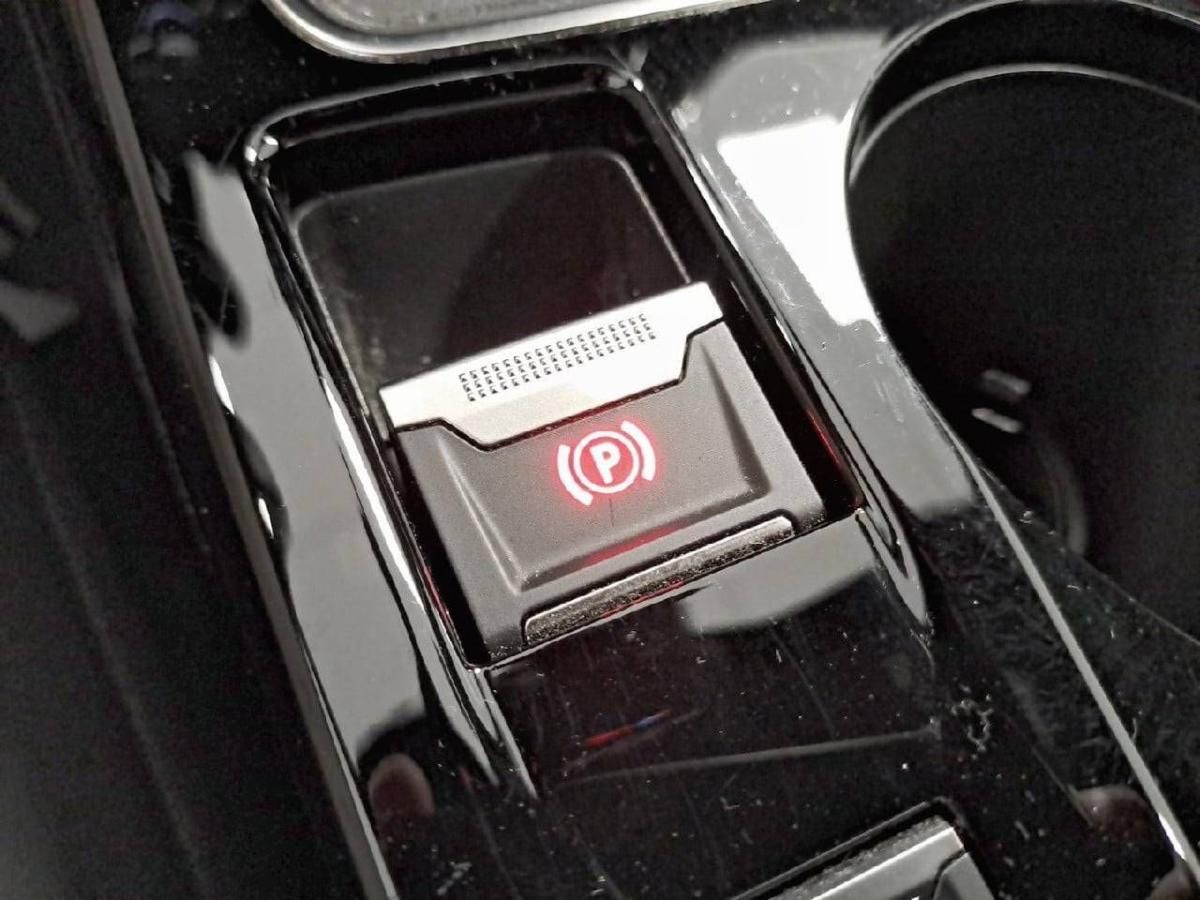 peugeot-2008-2023-gasolina-1199cc