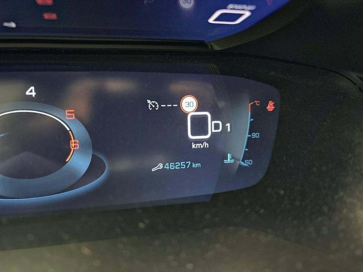 peugeot-2008-2022-diesel-1499cc