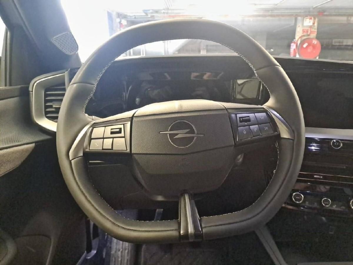 opel-meriva-2025-gasolina-1199cc