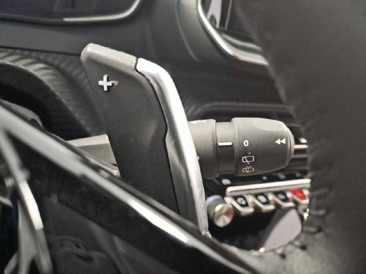 peugeot-208-2025-gasolina-1199cc