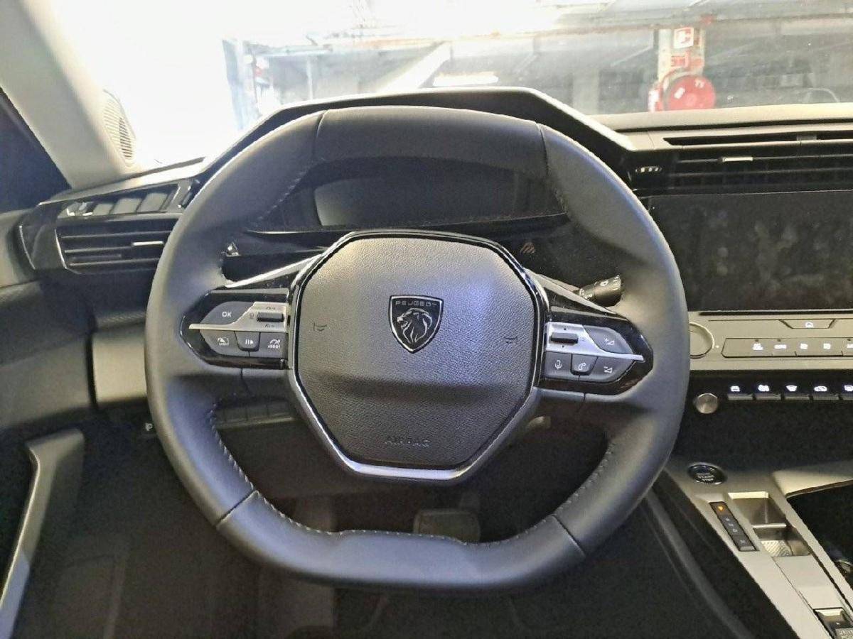 peugeot-308-2025-gasolina-1199cc