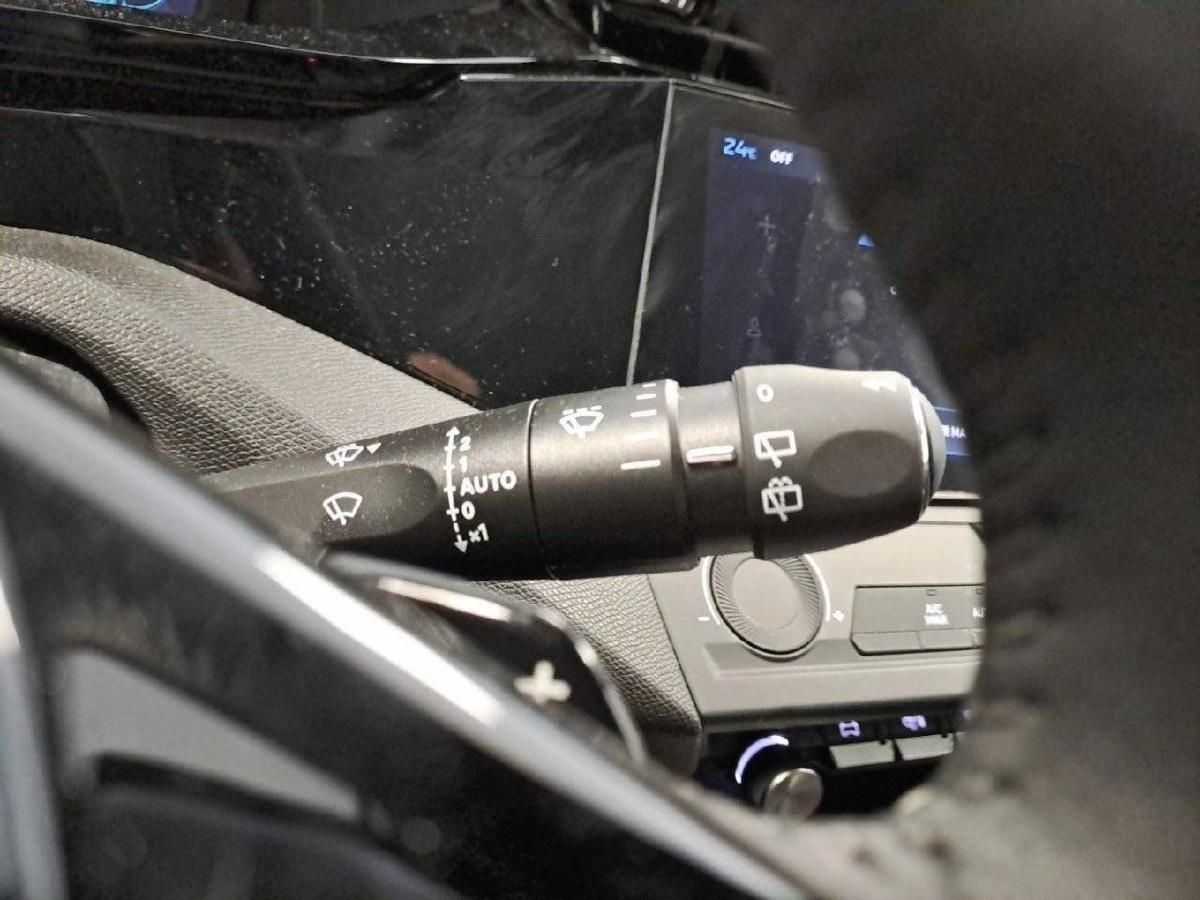 peugeot-308-2025-gasolina-1199cc