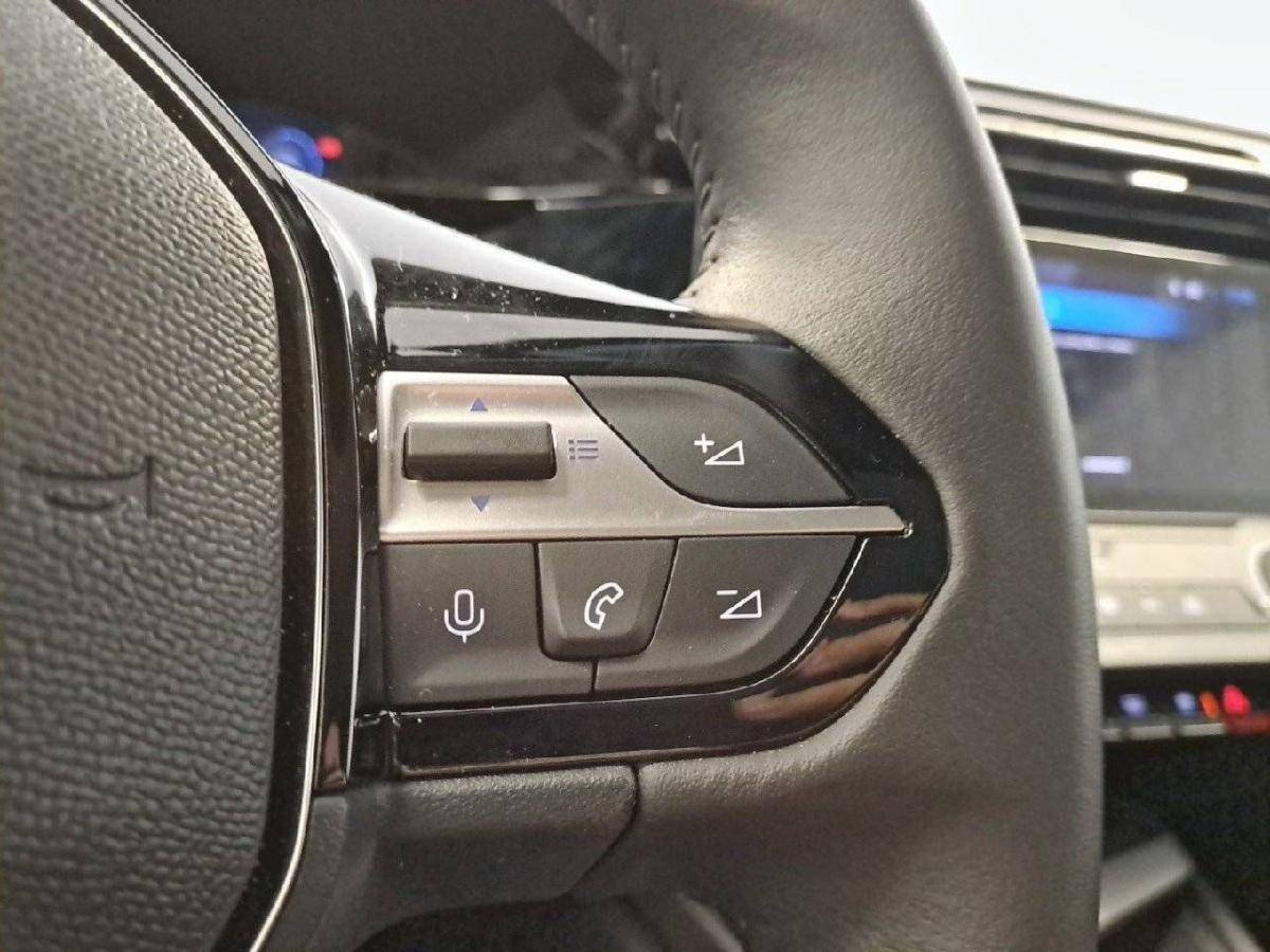 peugeot-308-2025-gasolina-1199cc
