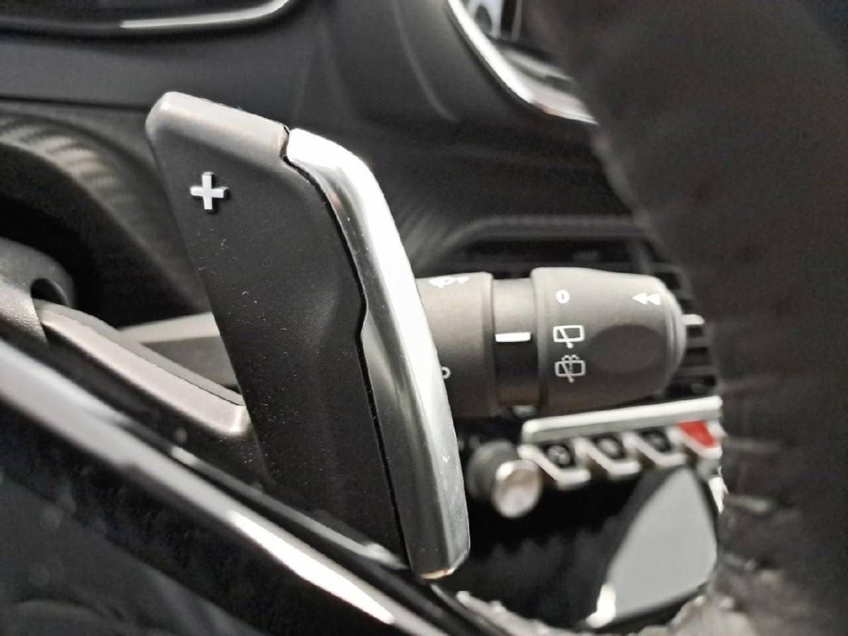 peugeot-208-2025-gasolina-1199cc