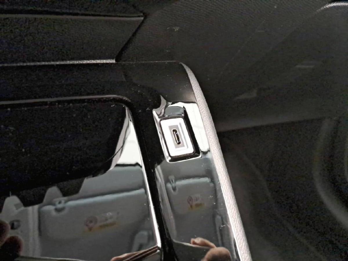 peugeot-208-2025-gasolina-1199cc
