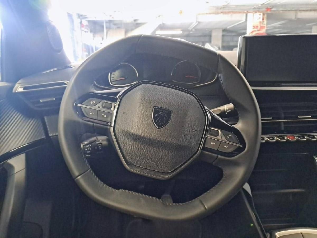 peugeot-2008-2025-gasolina-1199cc