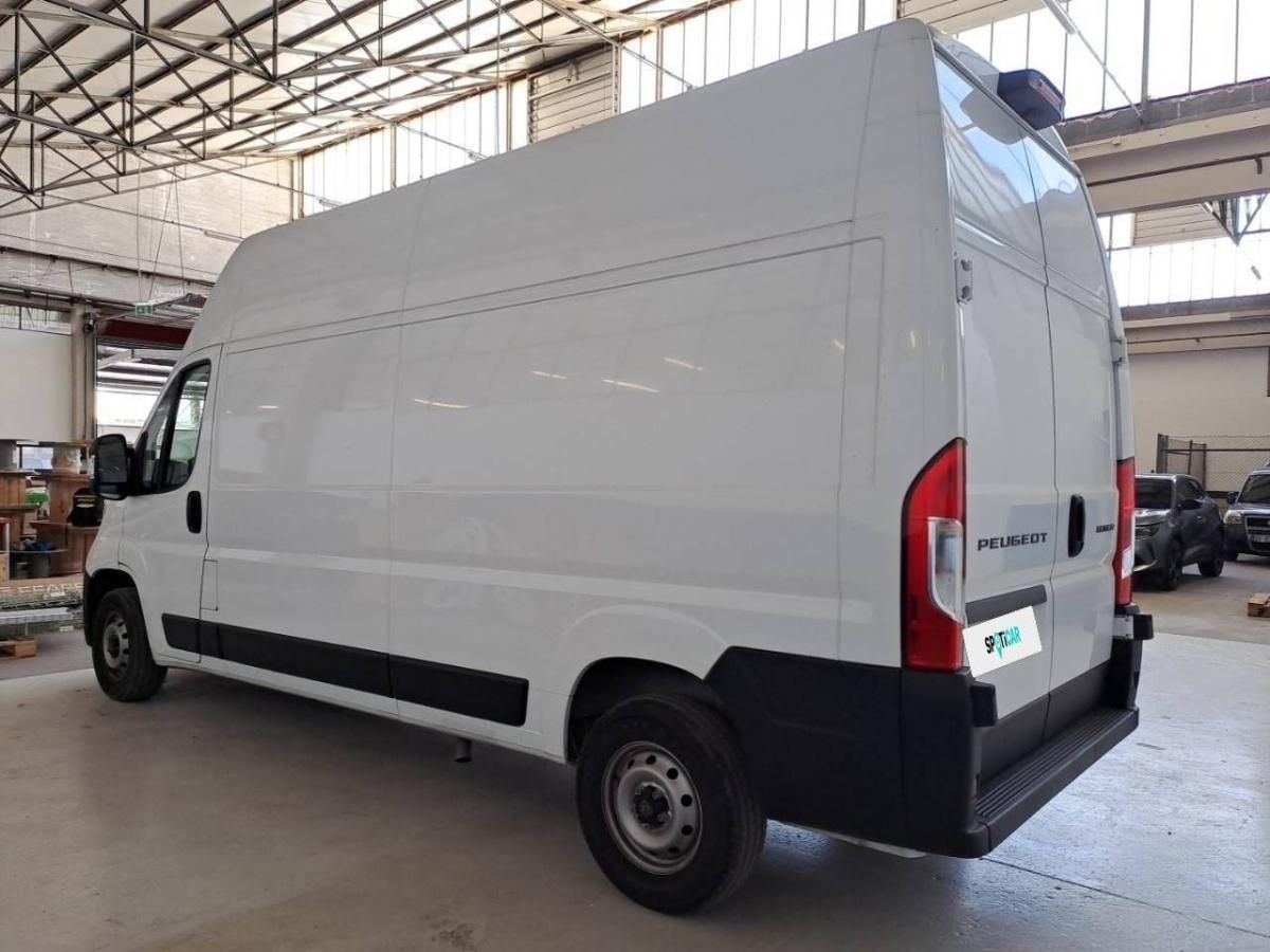 peugeot-boxer-2025-diesel-2184cc