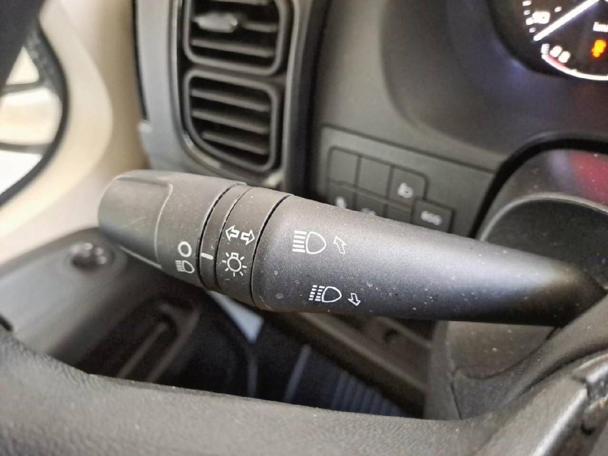 peugeot-boxer-2025-diesel-2184cc