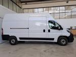 peugeot-boxer-2025-diesel-2184cc
