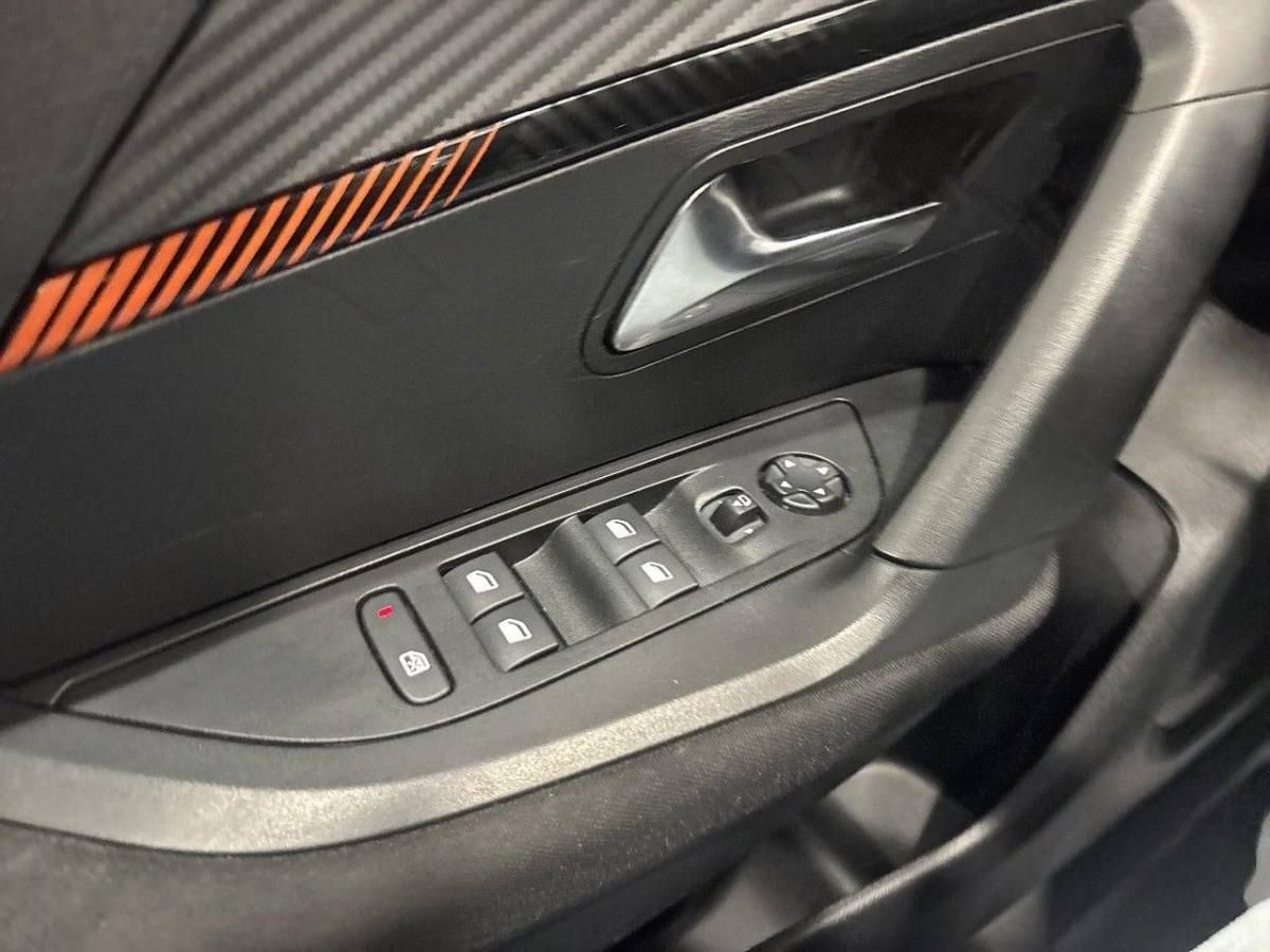 peugeot-2008-2022-gasolina-1199cc