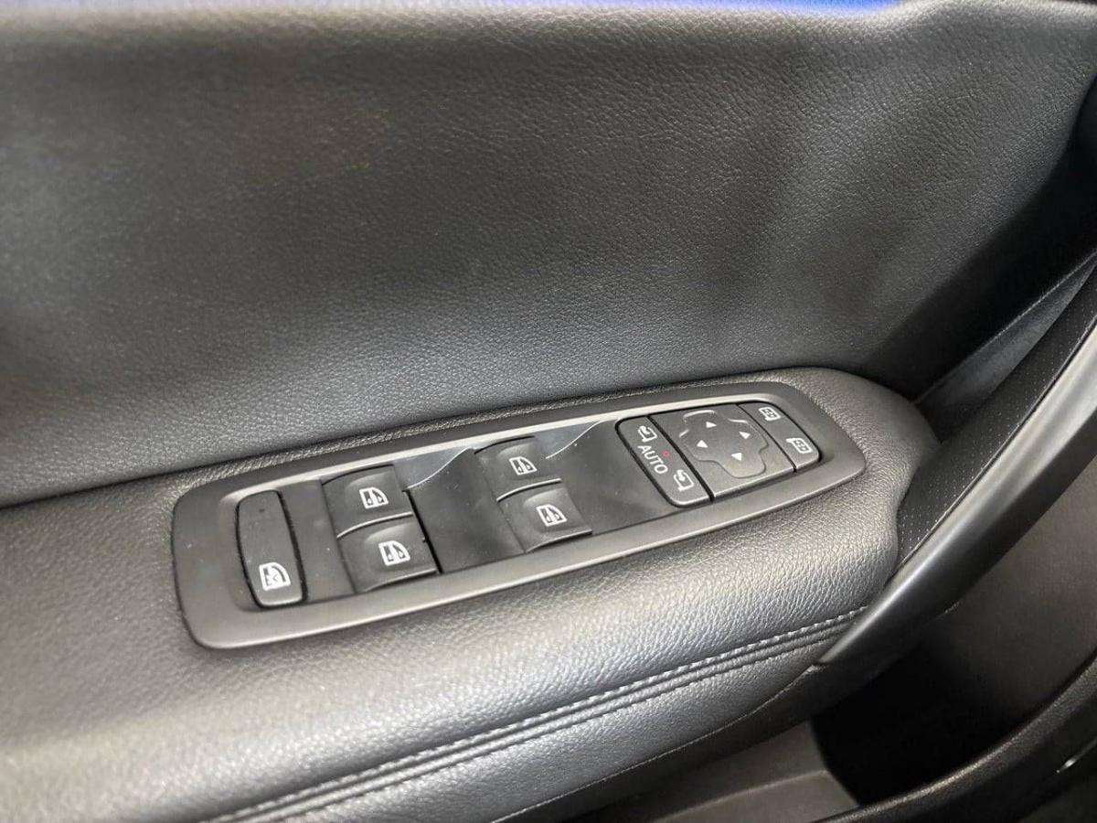 renault-megane-2024-gasolina-1332cc