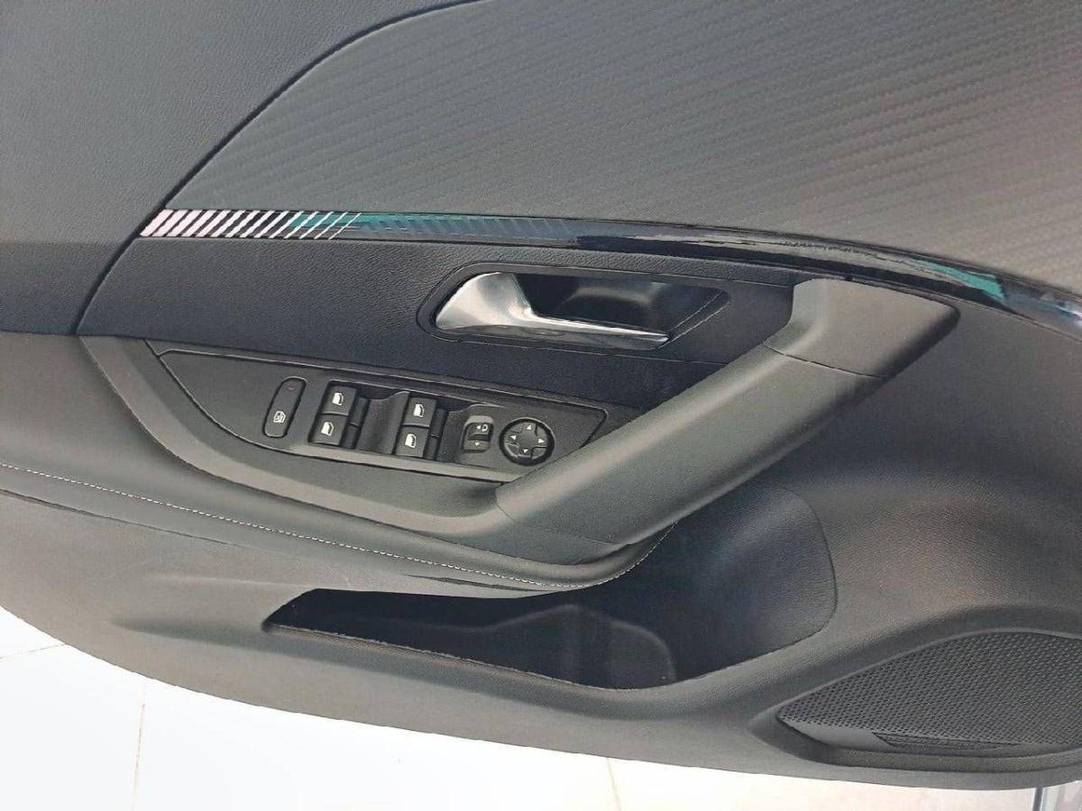 peugeot-2008-2025-gasolina-1199cc