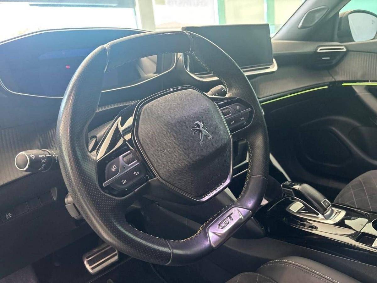 peugeot-2008-2021-diesel-1499cc