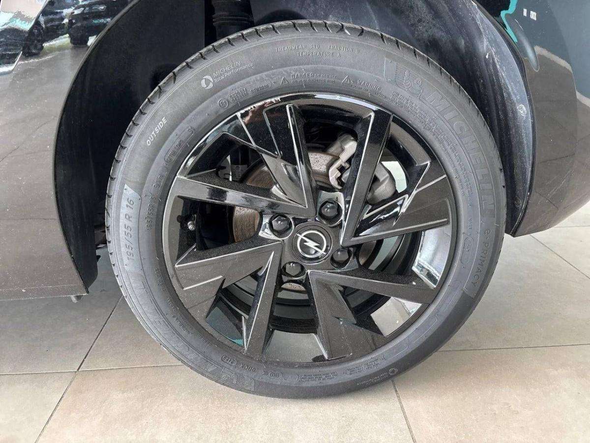 opel-corsa-2025-gasolina-1199cc