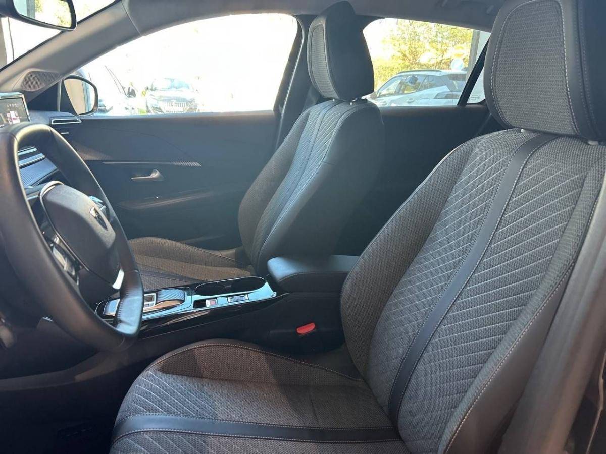 peugeot-208-2025-hibrido-a-gasolina-1199cc