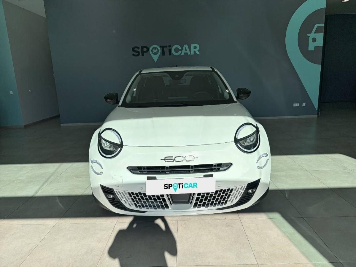 fiat-600-2025-hibrido-a-gasolina-1199cc