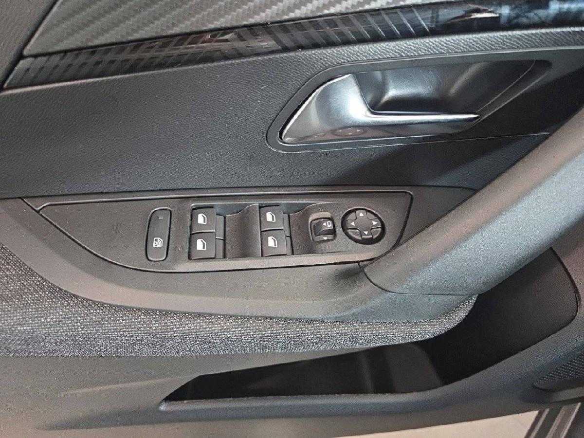 peugeot-2008-2025-gasolina-1199cc