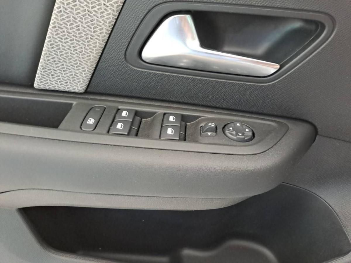citroen-c4-2024-diesel-1499cc