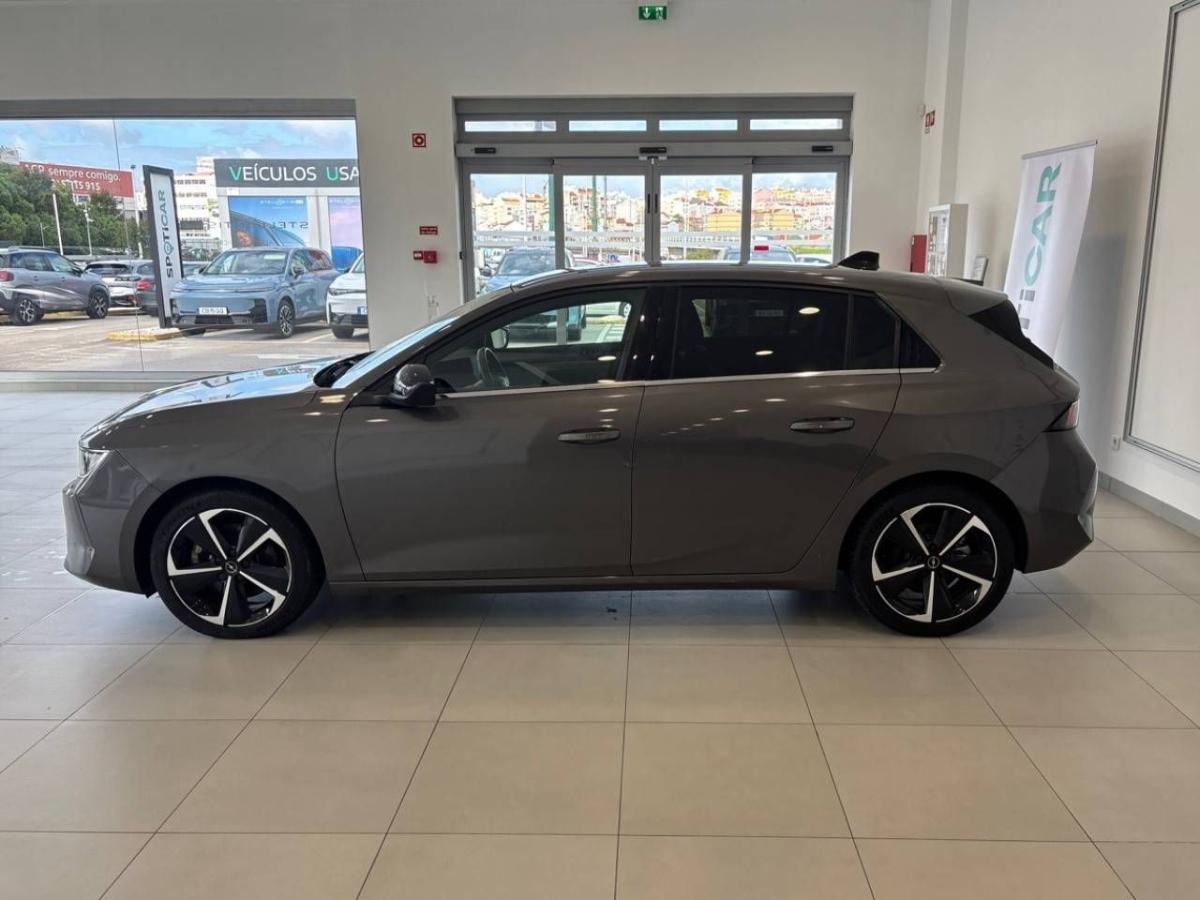 opel-astra-2023-diesel-1499cc