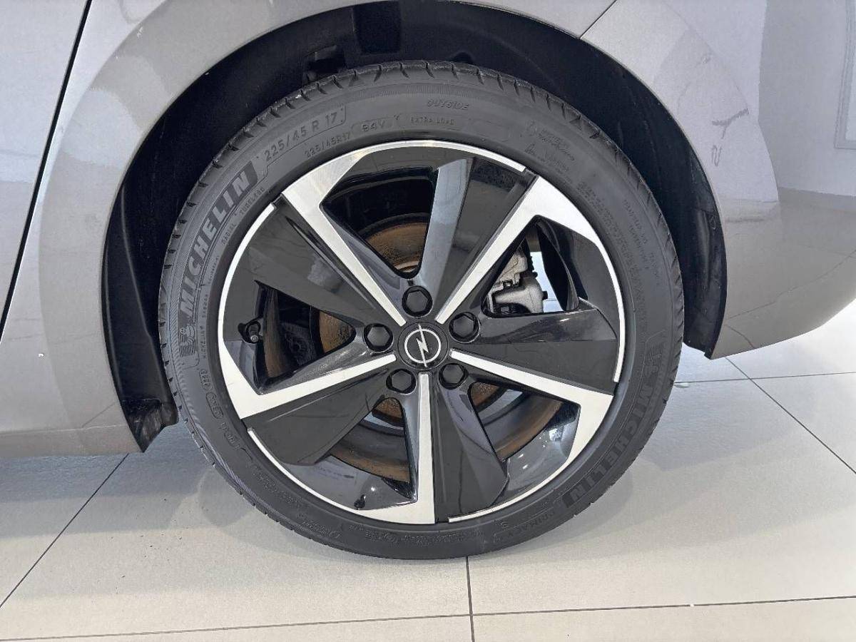 opel-astra-2023-diesel-1499cc