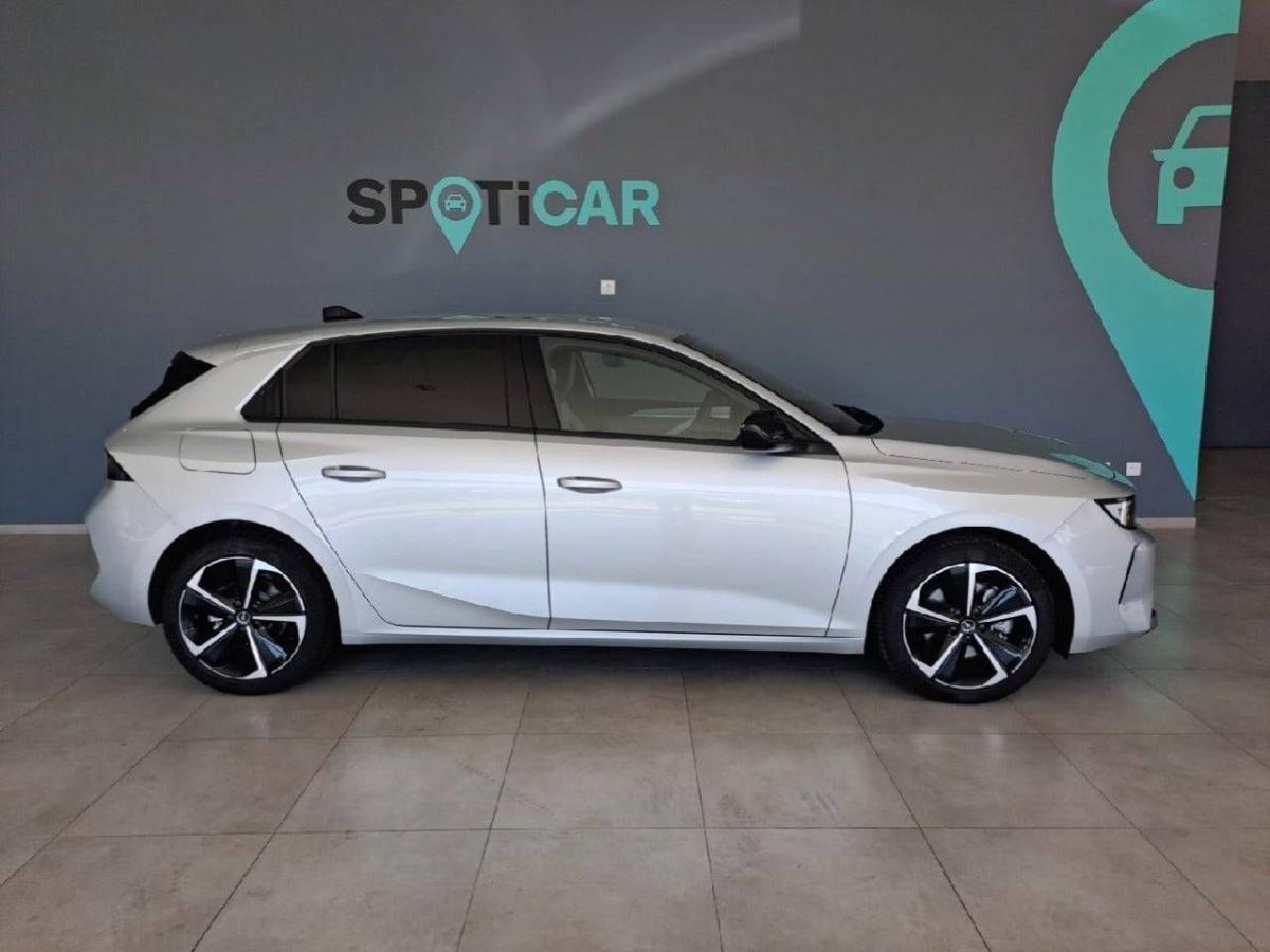 opel-astra-2025-gasolina-1199cc