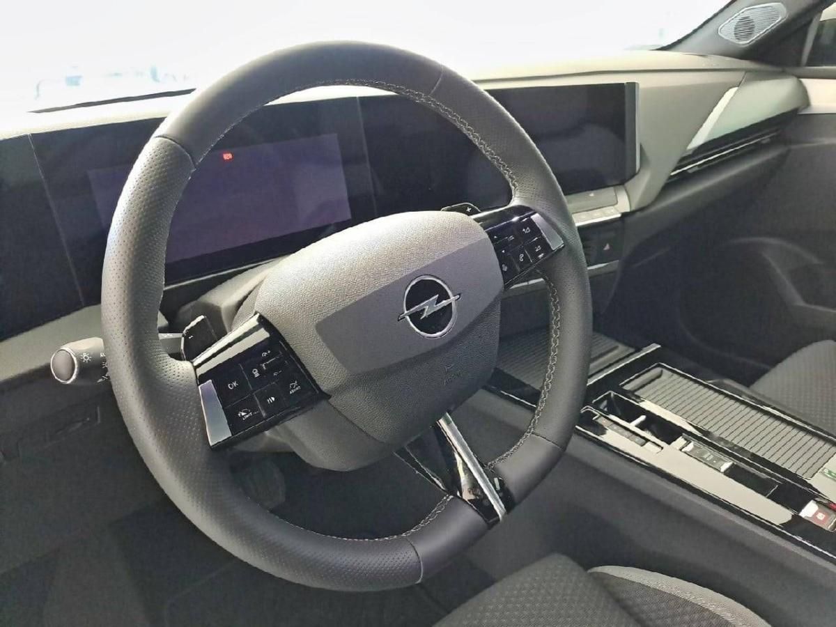 opel-astra-2025-gasolina-1199cc
