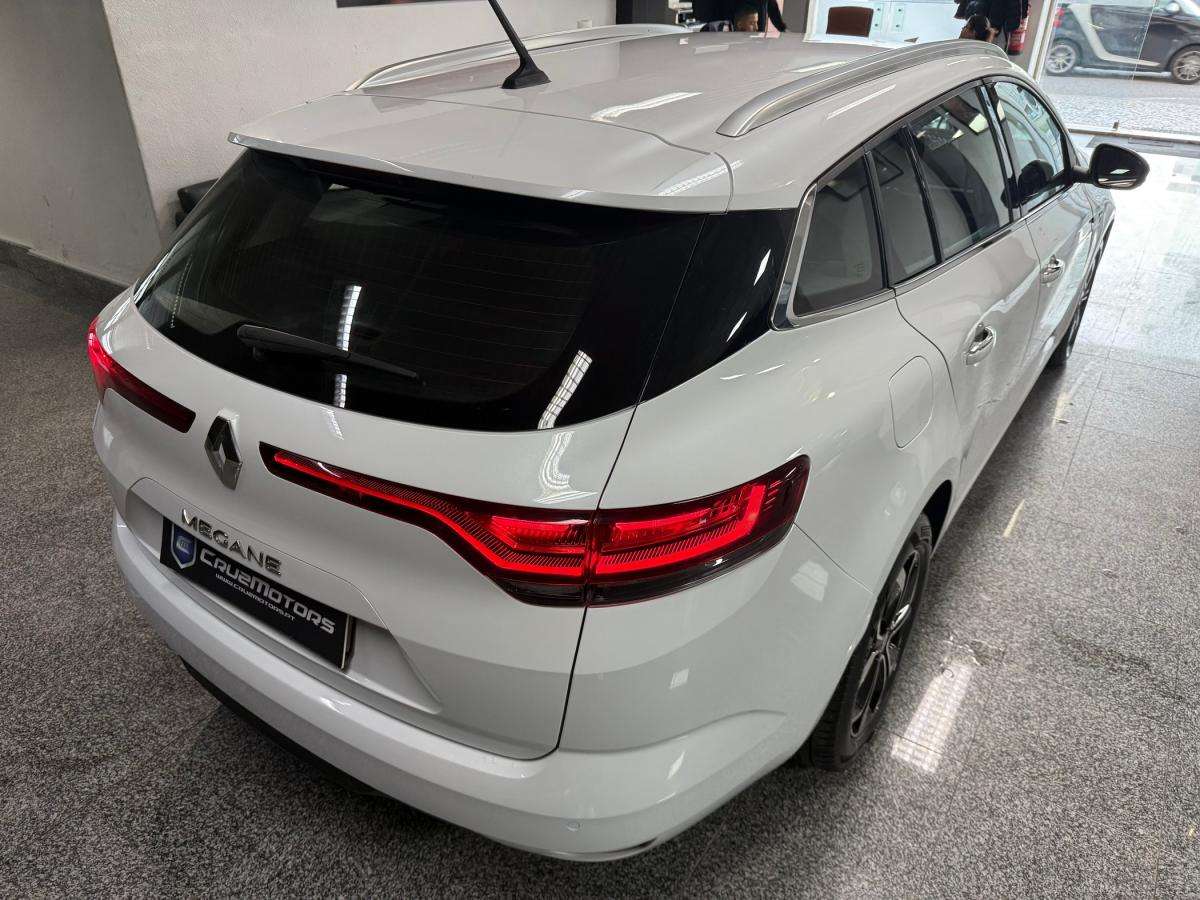 renault-megane-sport-tourer-2021-diesel-1461cc