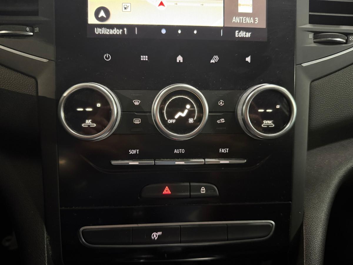 renault-megane-sport-tourer-2021-diesel-1461cc