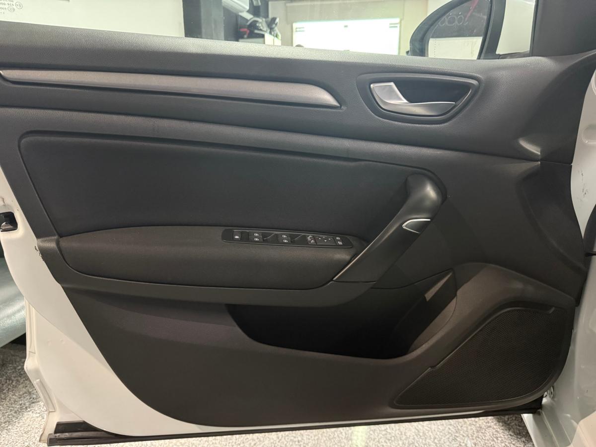 renault-megane-sport-tourer-2021-diesel-1461cc
