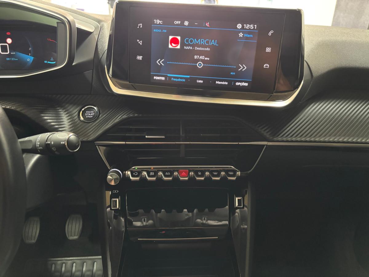 peugeot-208-2020-gasolina-1199cc