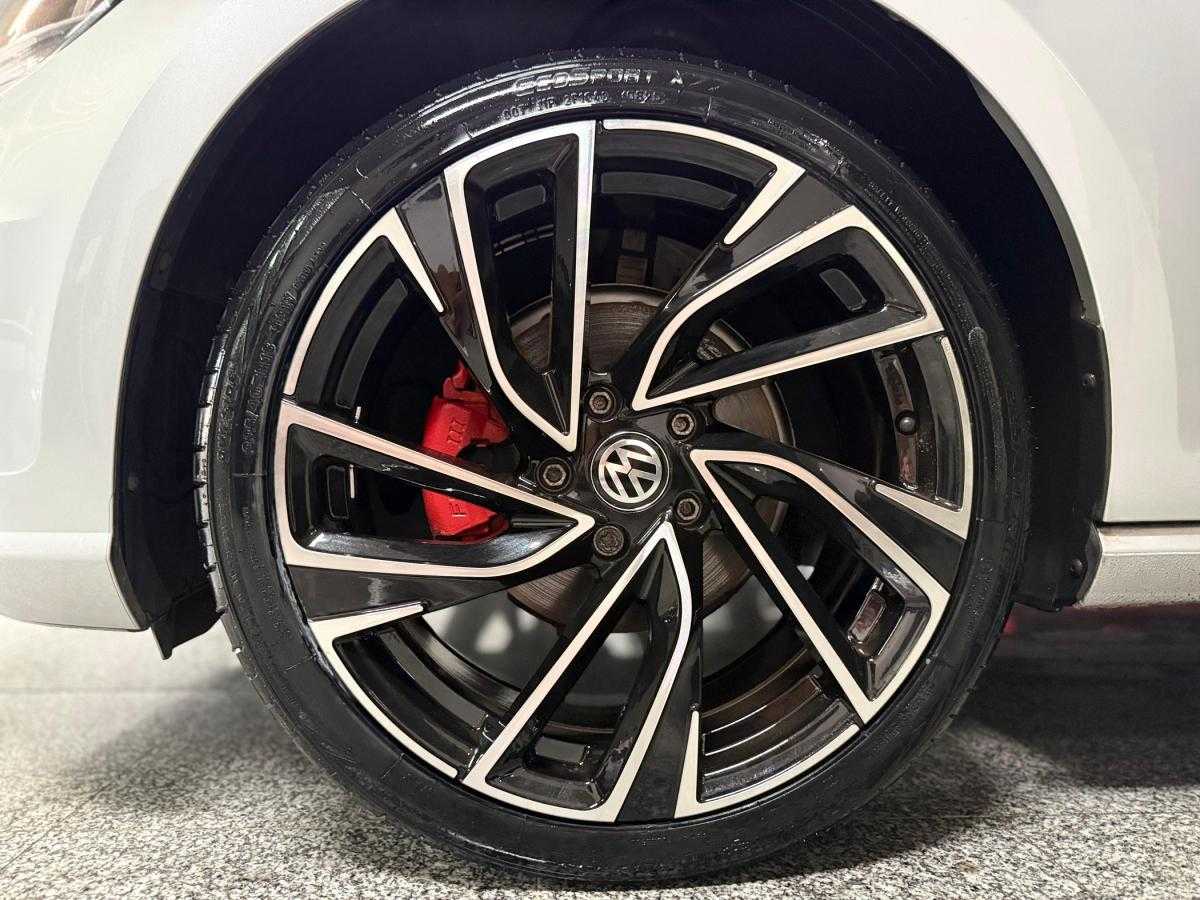 volkswagen-golf-2020-gasolina-999cc