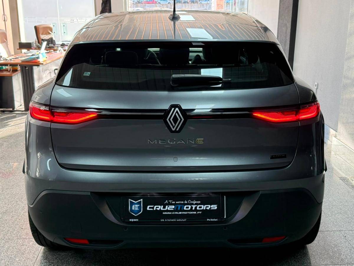 renault-megane-2025-eletrico-0cc