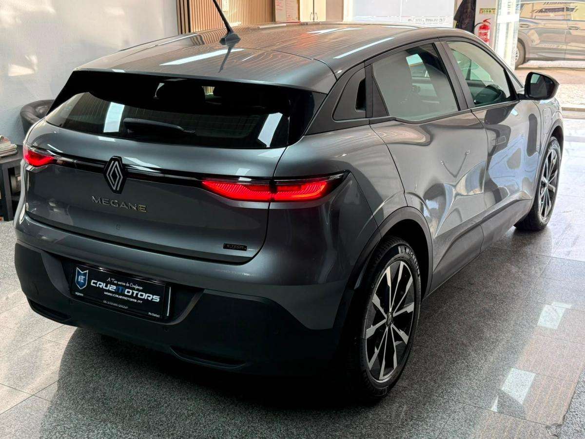renault-megane-2025-eletrico-0cc