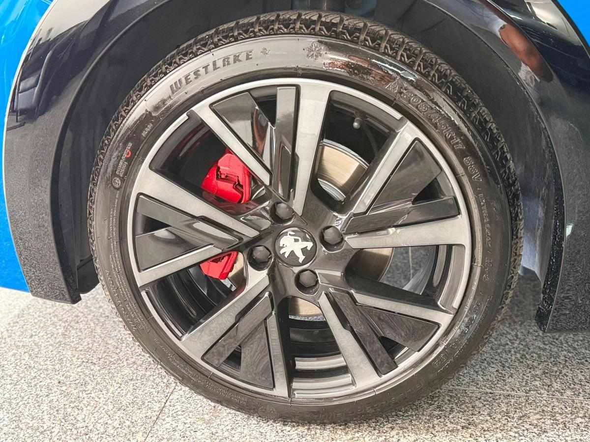 peugeot-208-2023-gasolina-1199cc