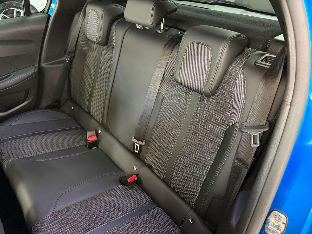 peugeot-208-2023-gasolina-1199cc