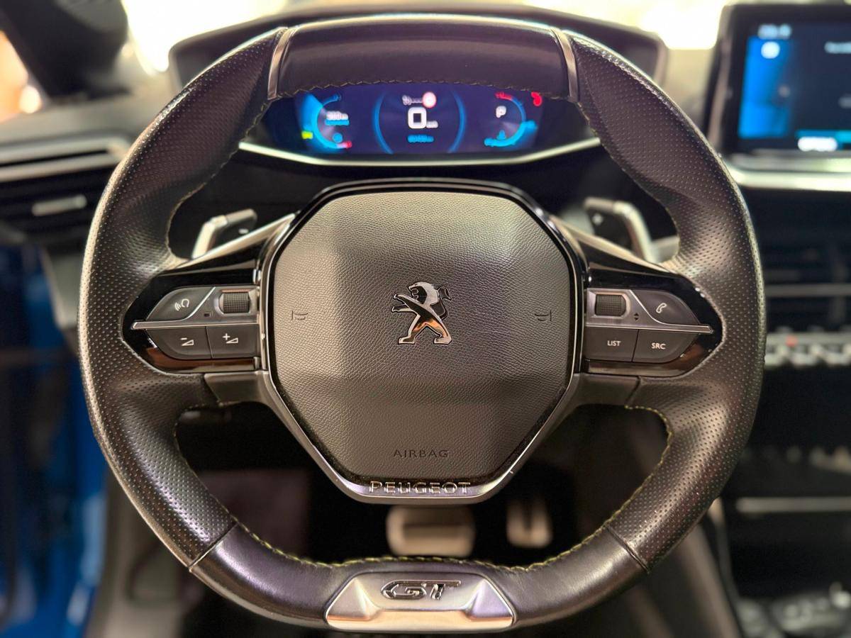 peugeot-208-2023-gasolina-1199cc