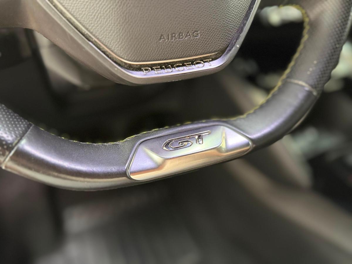 peugeot-208-2023-gasolina-1199cc