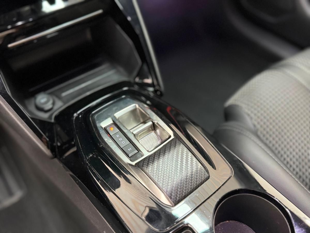 peugeot-208-2023-gasolina-1199cc
