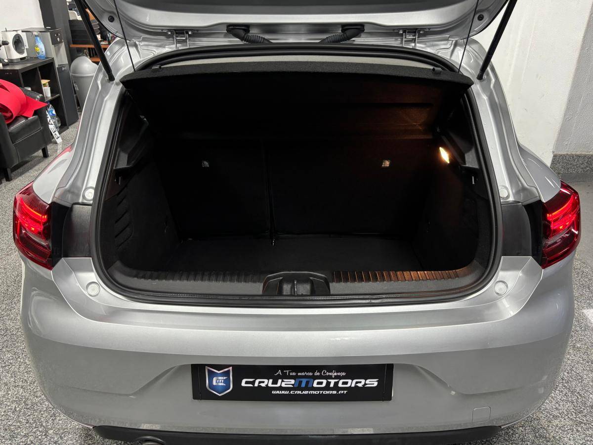 renault-clio-2023-gasolina-999cc