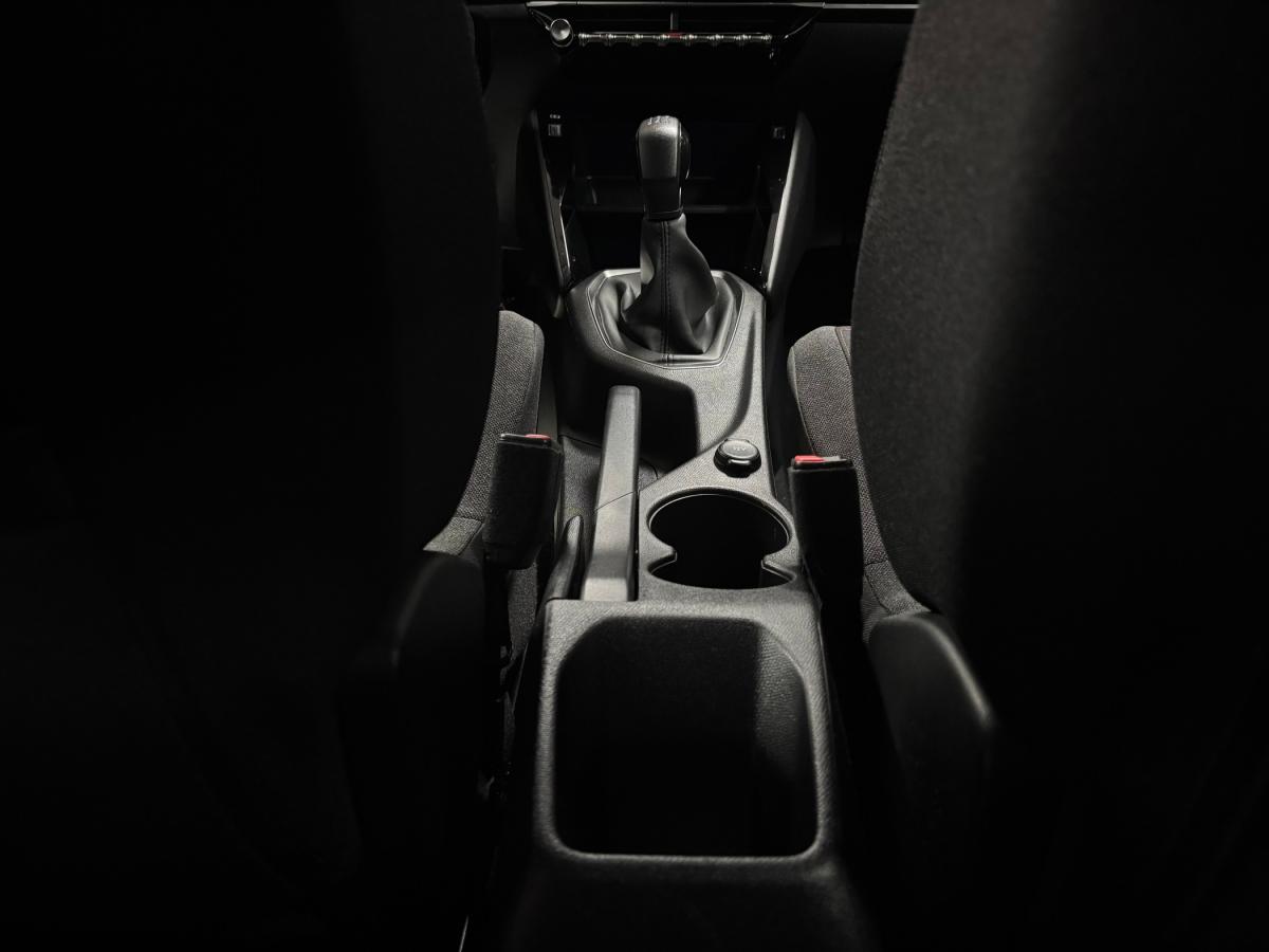 peugeot-208-2020-gasolina-1199cc