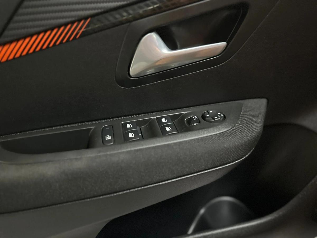 peugeot-208-2020-gasolina-1199cc