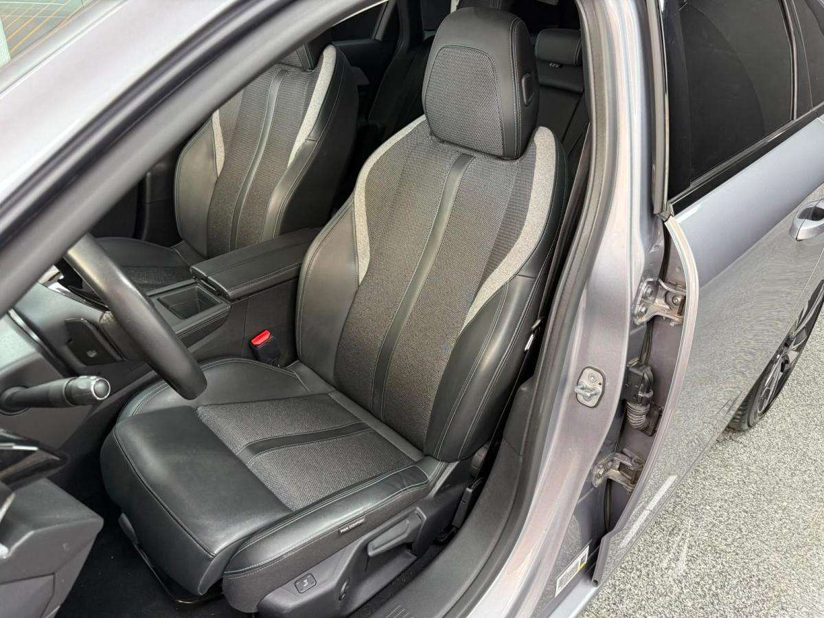peugeot-308-sw-2022-hibrido-a-gasolina-1598cc